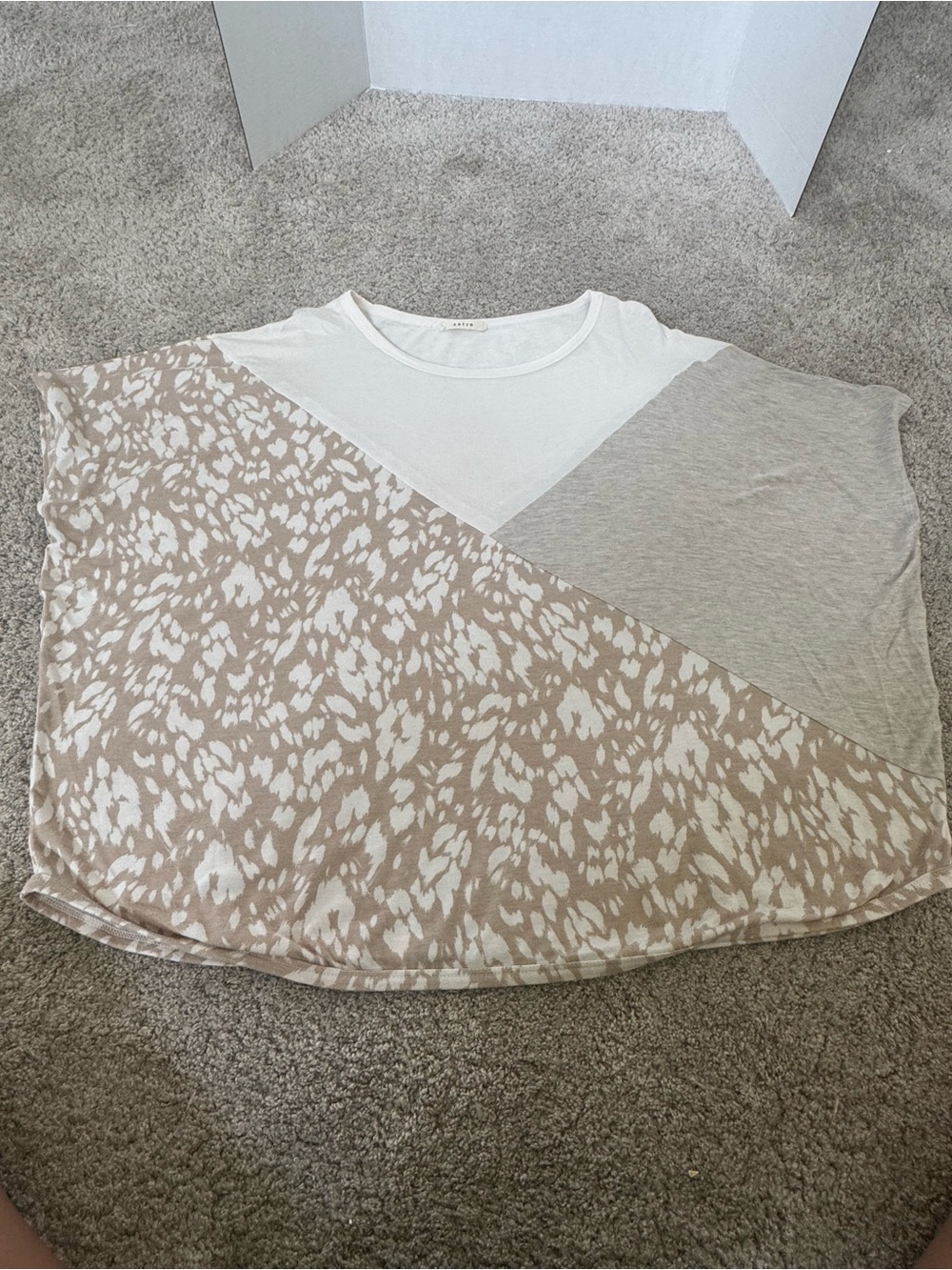 entro Neutral Colorblock Leopard Panel Tunic in Beige, White, Beige - Picture 1 of 3